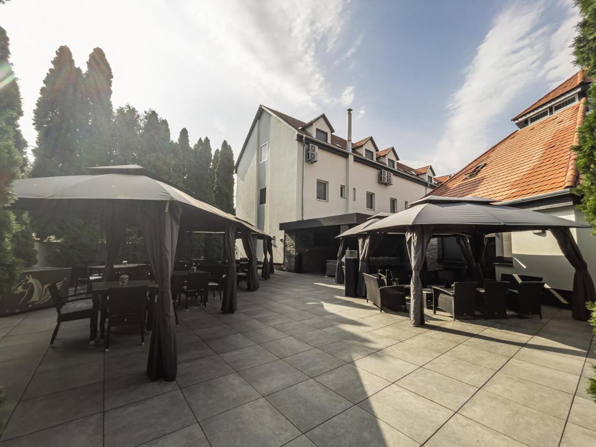 Club Hotel Pegasus Tiszaug ภายนอก รูปภาพ